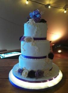 Sea Shells Wedding Cake